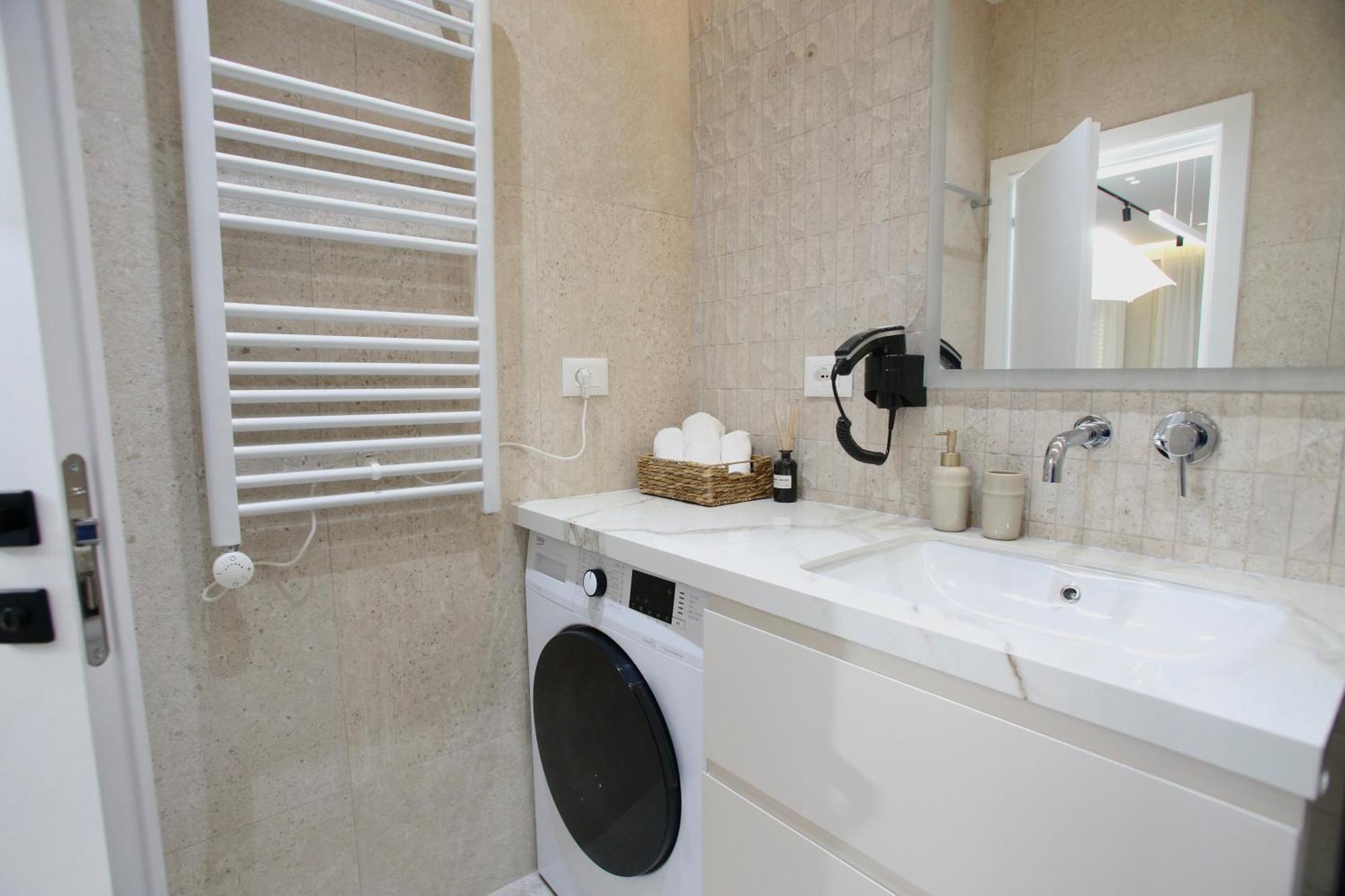 Luxurious Dreamy Seaview Apartment Дуррес Экстерьер фото