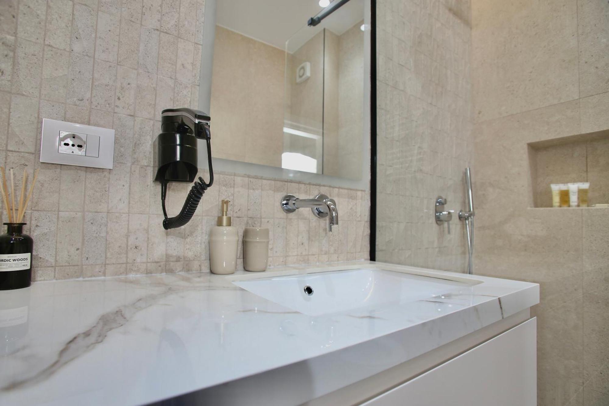Luxurious Dreamy Seaview Apartment Дуррес Экстерьер фото