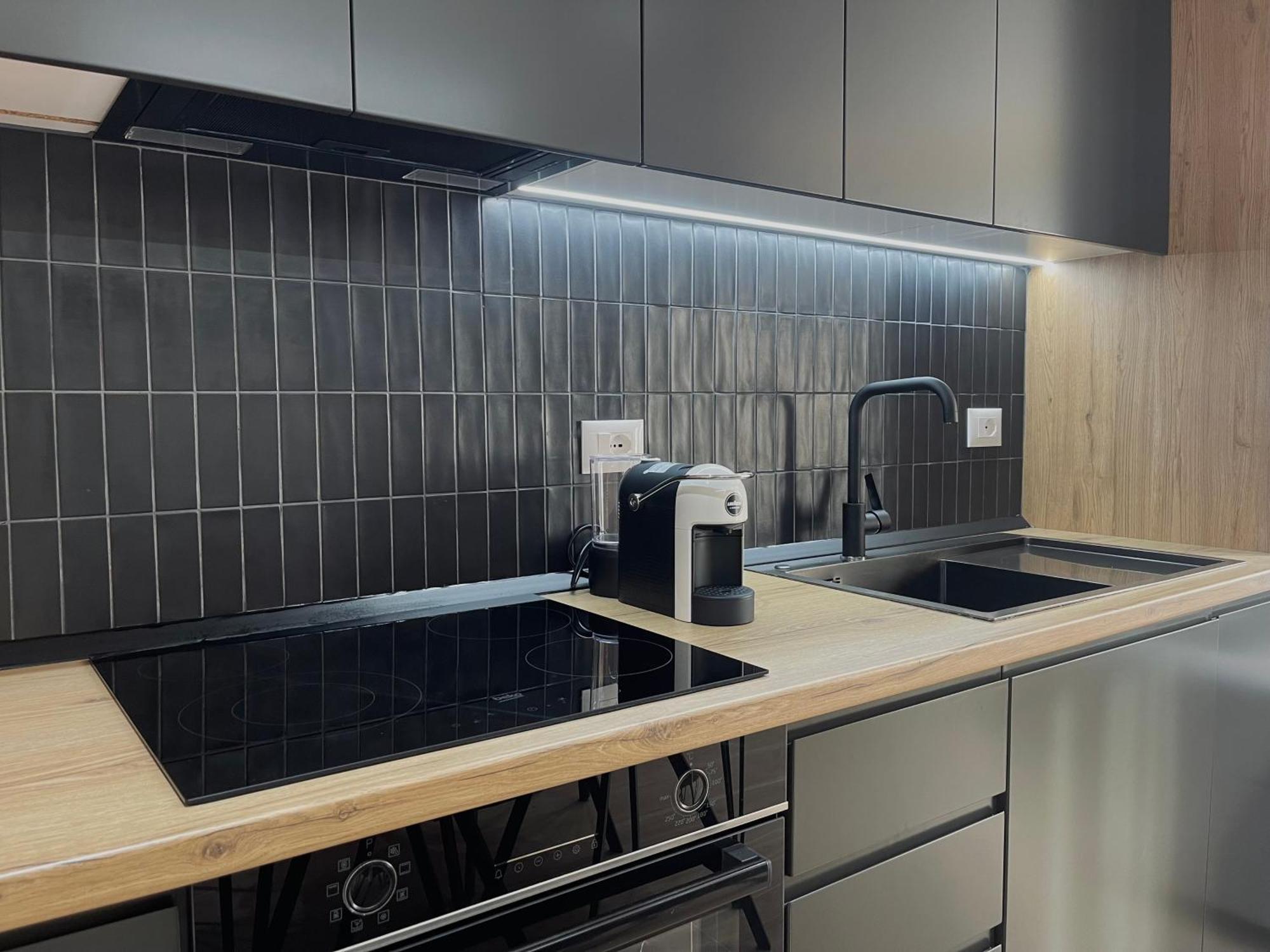 Luxurious Dreamy Seaview Apartment Дуррес Экстерьер фото