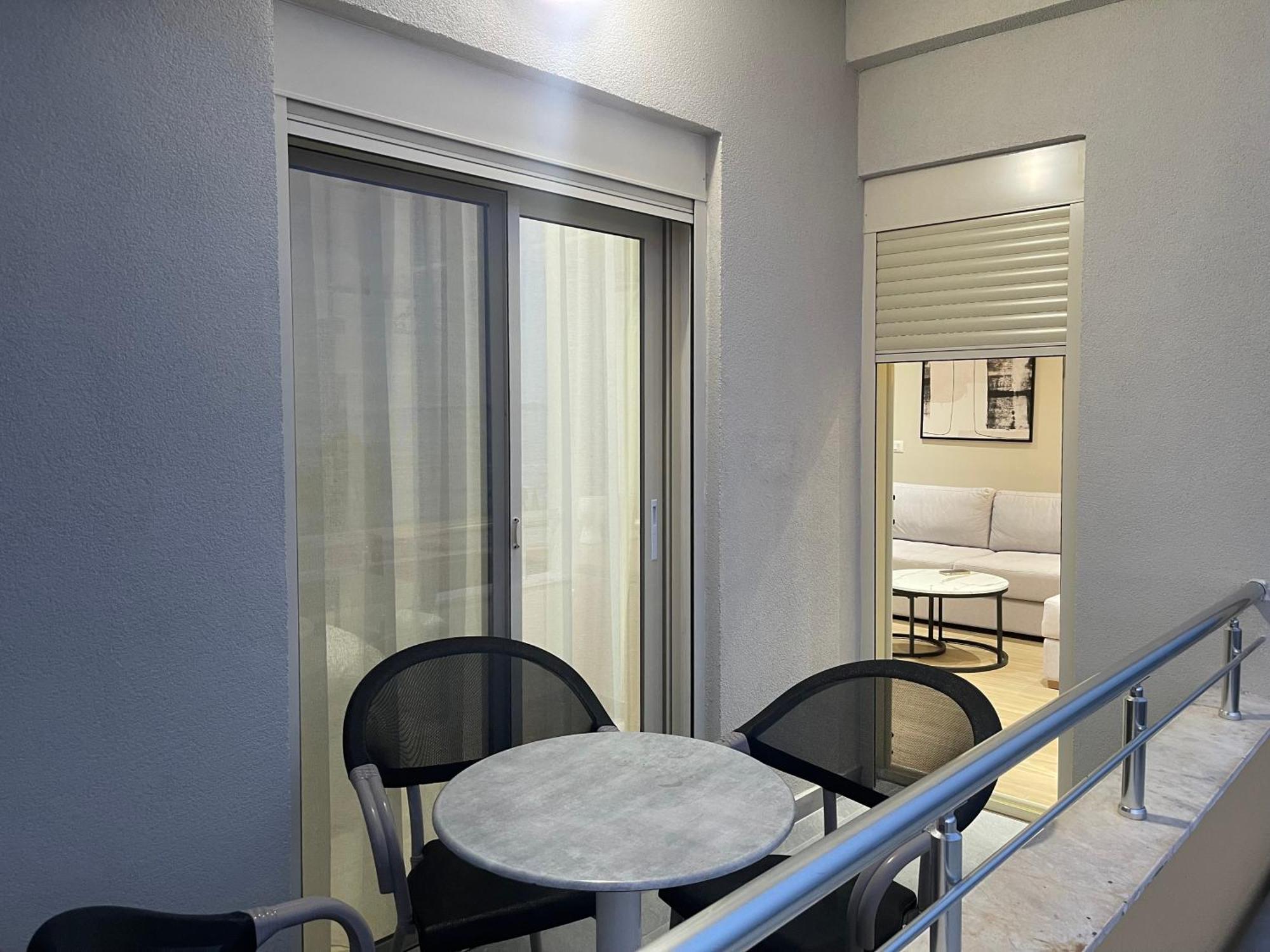 Luxurious Dreamy Seaview Apartment Дуррес Экстерьер фото